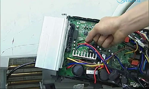 天河美的空调电话是多少